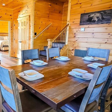 3 Lazy Bears Chalet Villa Гетлинбург Екстериор снимка