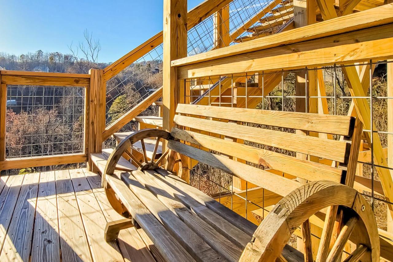 3 Lazy Bears Chalet Гетлинбург Екстериор снимка