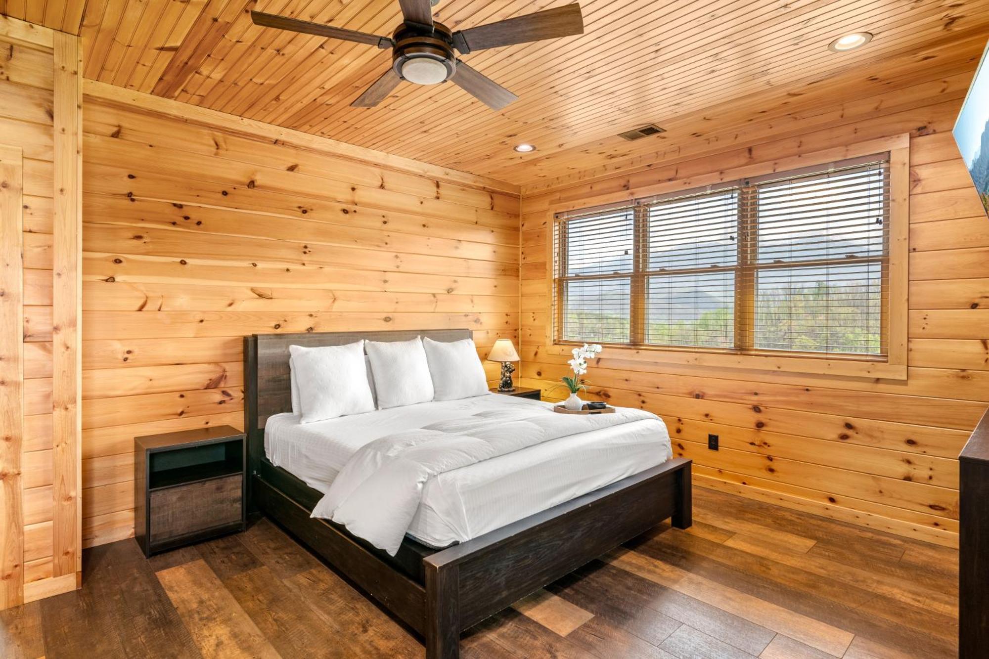3 Lazy Bears Chalet Гетлинбург Екстериор снимка