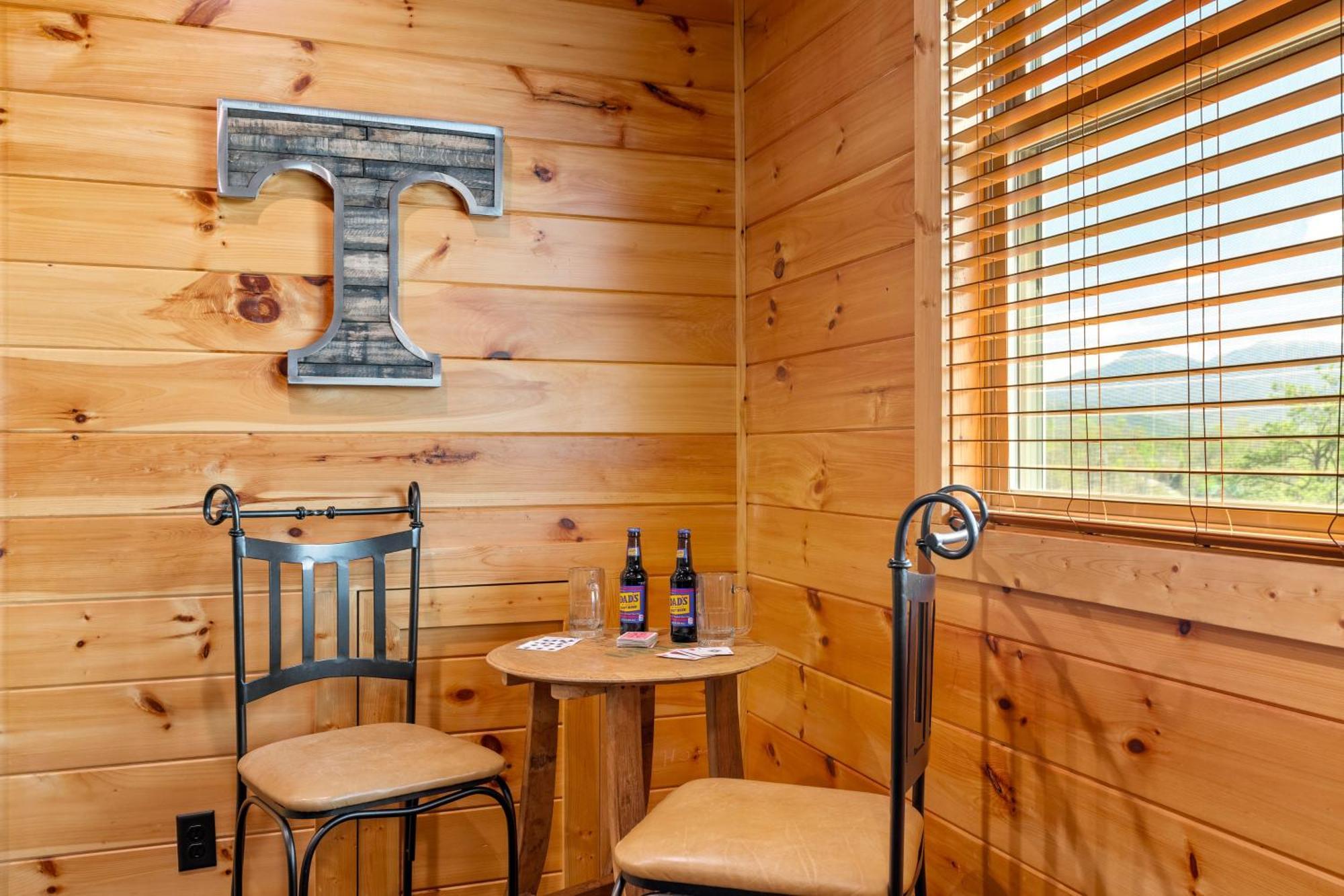 3 Lazy Bears Chalet Гетлинбург Екстериор снимка