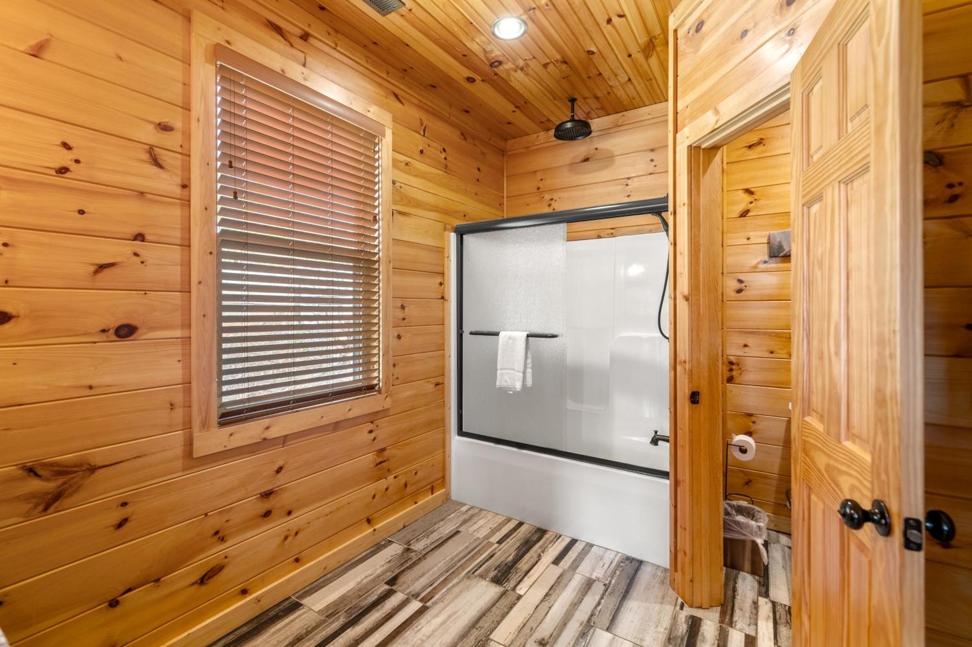 3 Lazy Bears Chalet Гетлинбург Екстериор снимка