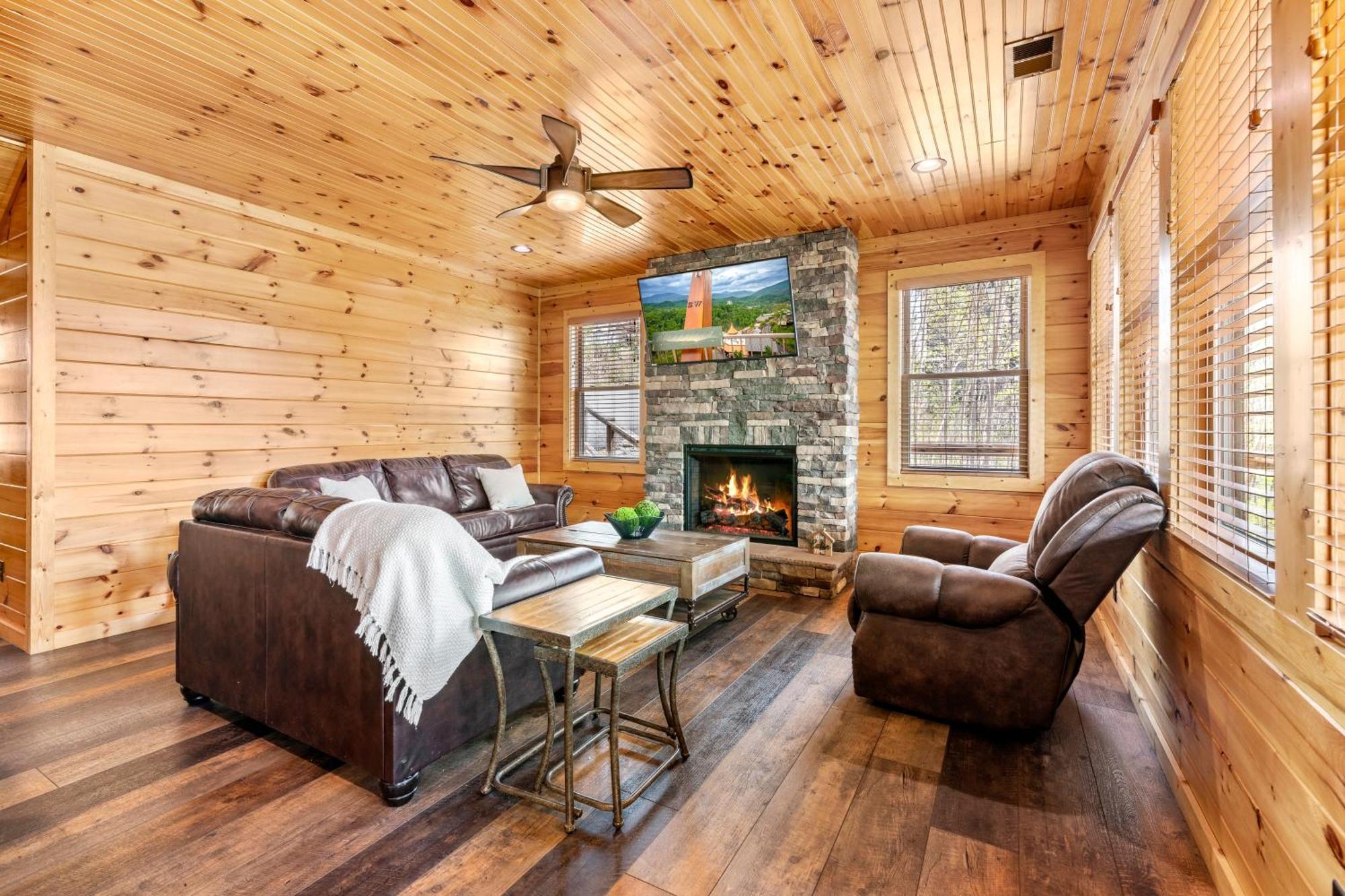 3 Lazy Bears Chalet Гетлинбург Екстериор снимка